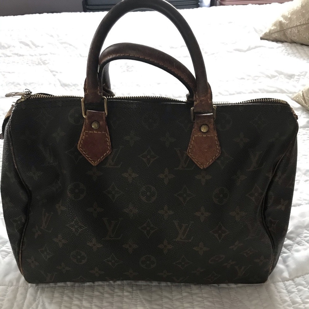 Louis Vuitton Monogrammed Authentic Speedy 35